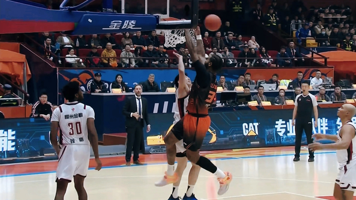 山东男篮主场惨败浙江稠州 23分分差暴露攻防短