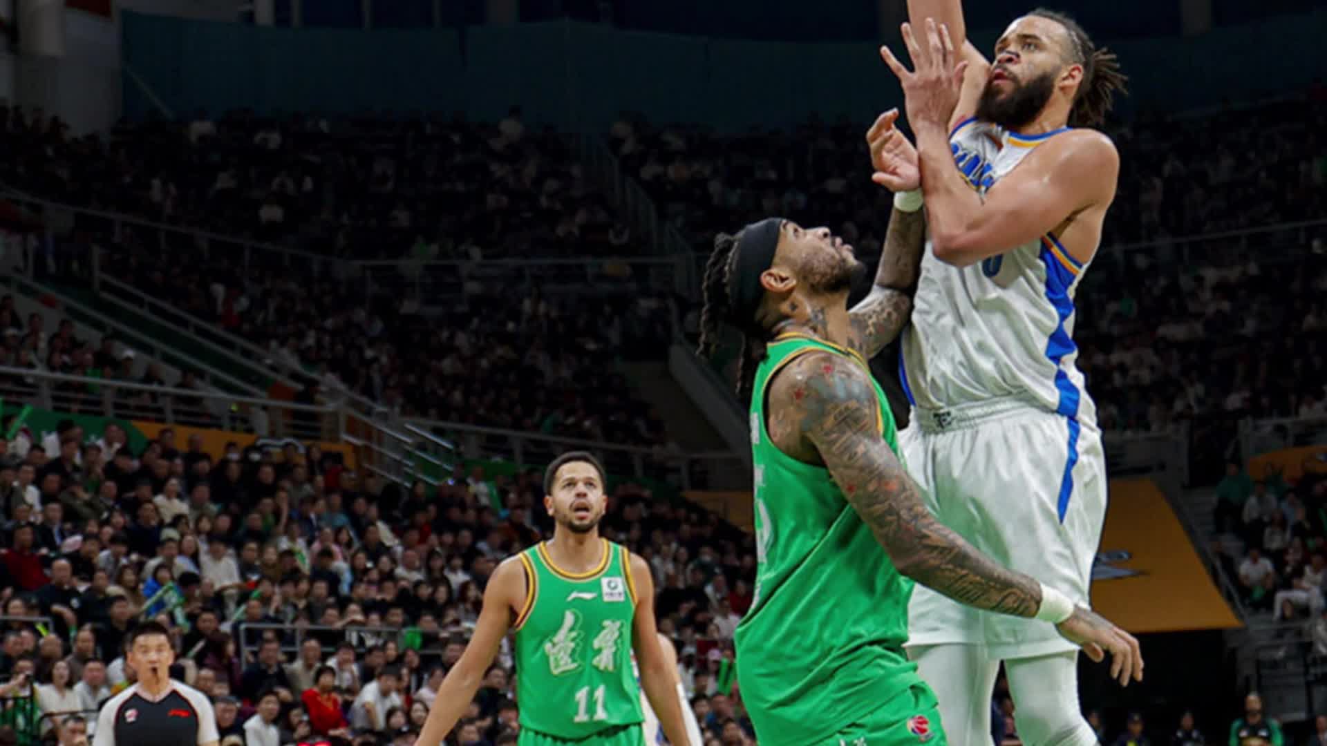 辽宁男篮末节失误致大逆转 乌戈换人成关键败笔