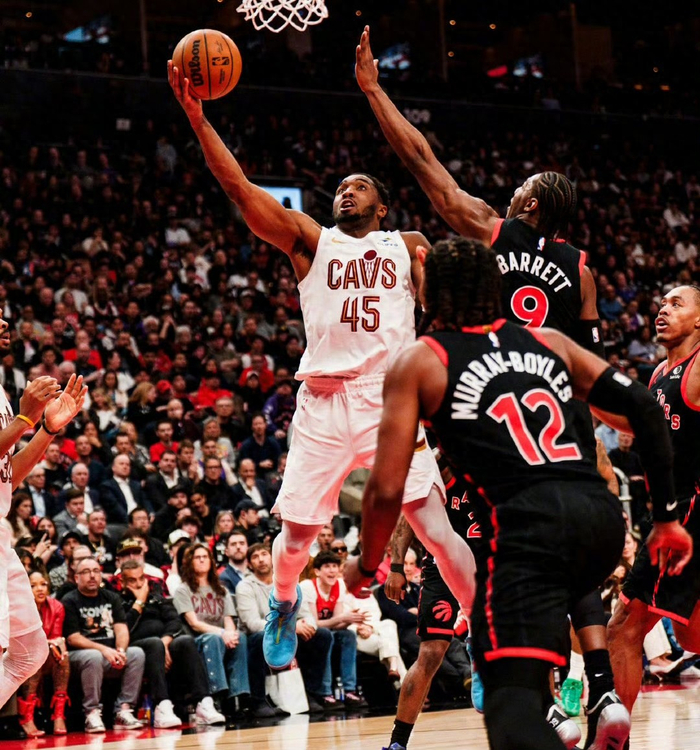 NBA季后赛意外球队鏖战升级 绿军雷霆马刺争夺冠